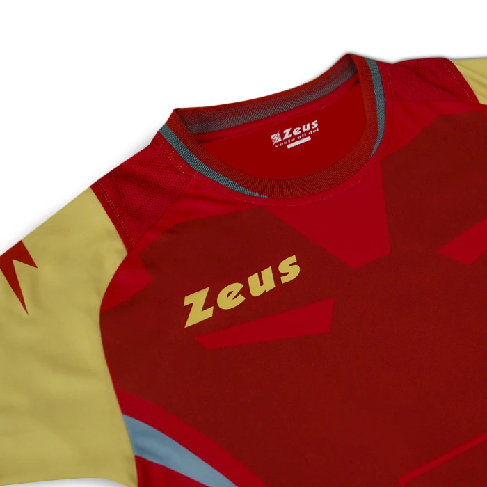 Zeus Kit Hero Set Da Calcio Con Shorts Oro Rosso 3 Zeus Kit Hero Set Da Calcio Con Shorts Oro Rosso - immagine 3